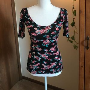 Floral scoop neck shirt